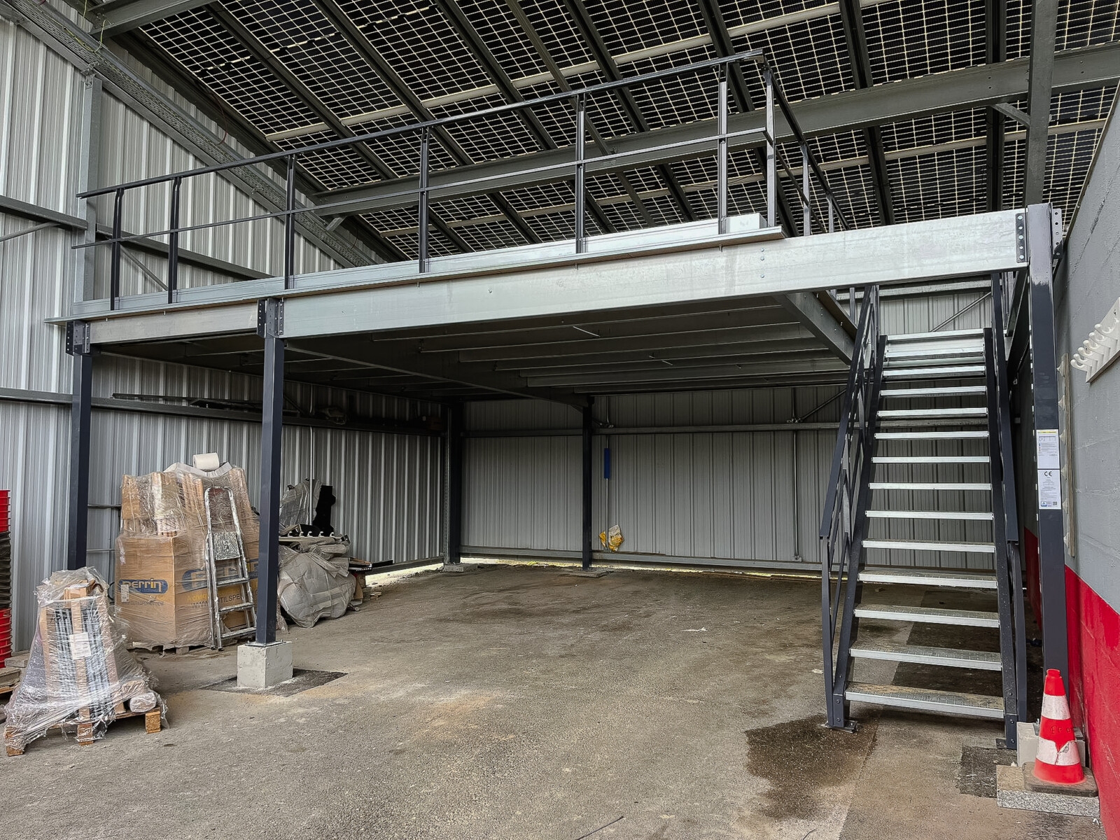 Bayonne Rayonnage & Adour Racking - Plateforme stockage (après)